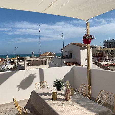 Lujoso Duplex En La Playa Con Vistas Al Mar Lägenhet Torremolinos Exteriör bild