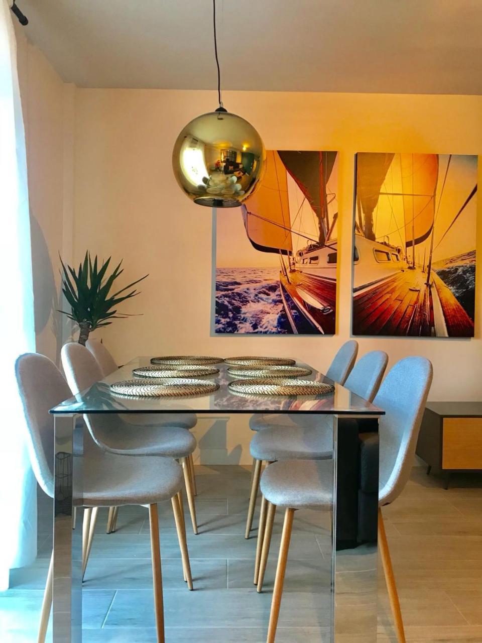 Lujoso Duplex En La Playa Con Vistas Al Mar Lägenhet Torremolinos Exteriör bild