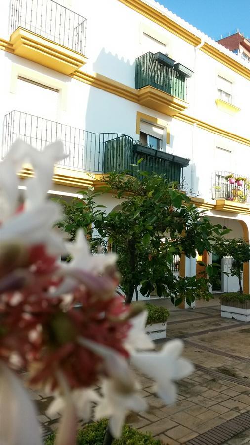 Lujoso Duplex En La Playa Con Vistas Al Mar Lägenhet Torremolinos Exteriör bild
