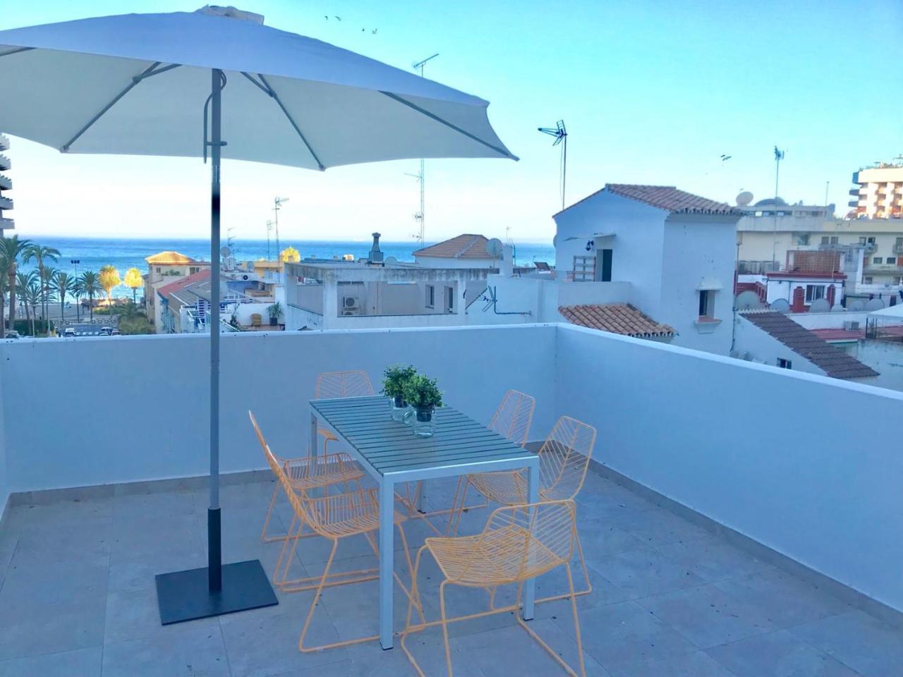 Lujoso Duplex En La Playa Con Vistas Al Mar Lägenhet Torremolinos Exteriör bild