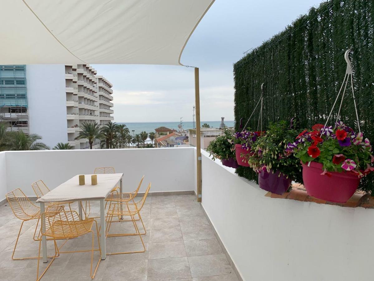 Lujoso Duplex En La Playa Con Vistas Al Mar Lägenhet Torremolinos Exteriör bild