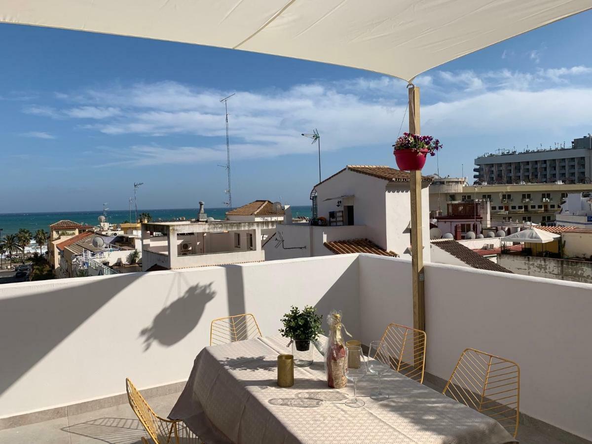 Lujoso Duplex En La Playa Con Vistas Al Mar Lägenhet Torremolinos Exteriör bild